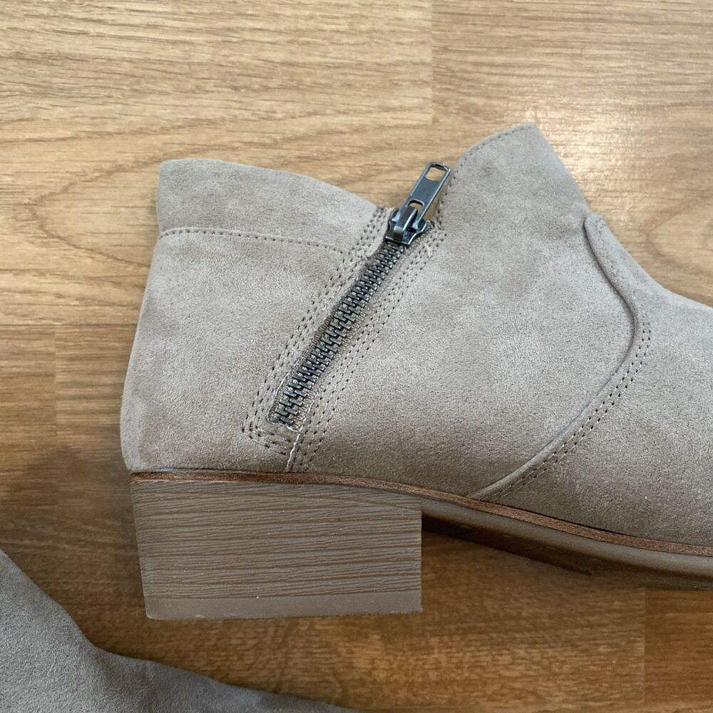 Sun + Stone Women's Adelinee Double Zip Ankle Booties Size 9.5 Mushroom NWOB - Picture 7 of 11